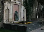 Ilia Chavchavadze tomb in Mtatsminda Pantheon.jpg
