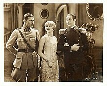 Descrição da imagem In the Name of Love (1925), still01.jpg.