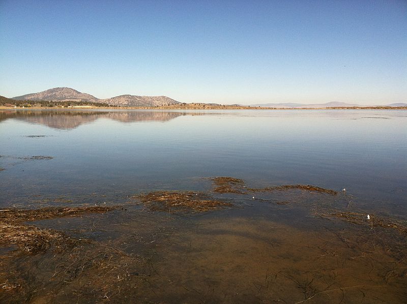 File:Indian Tom Lake, California.jpeg