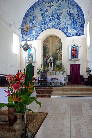 Intérieur de la cathédrale de São Tomé (10).jpg