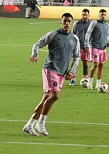 Suarez training for the season opener against Real Salt Lake in his first game of the 2024 MLS season Inter Miami vs. Real Salt Lake 29 (cropped).jpg