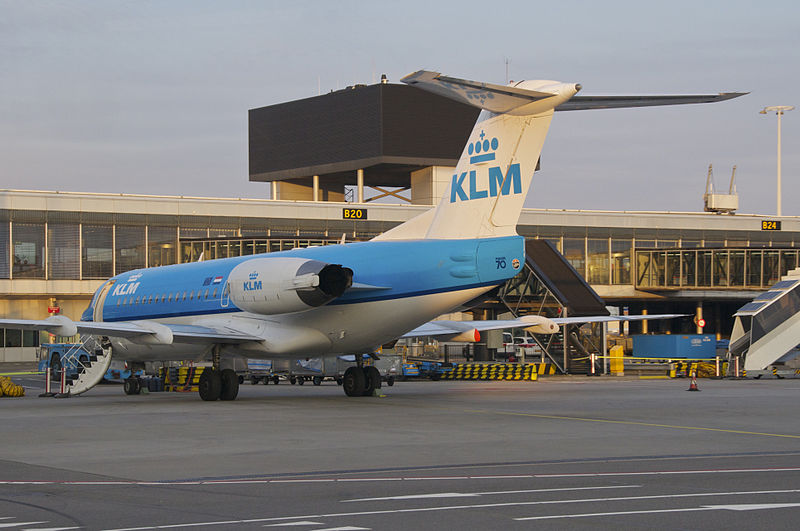 File:KLM Cityhopper Fokker 70; PH-JCT@AMS;03.04.2013 699ax (8650050184).jpg