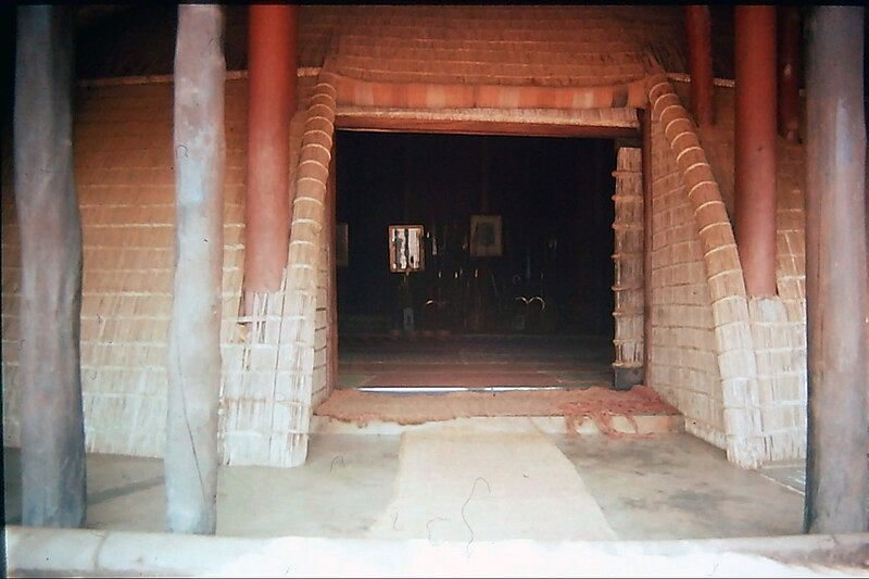 File:Kasubi Tombs (11454833874).jpg