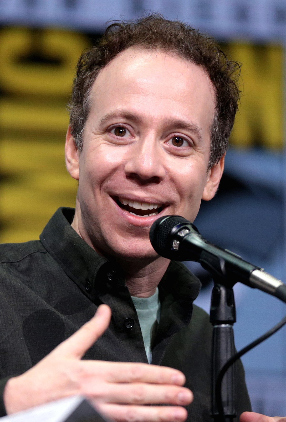 Kevin Sussman - Wikipedia