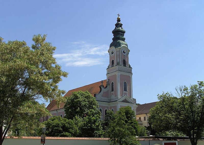 File:Klosterkirche Maria Himmelfahrt.jpg