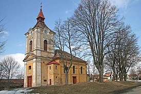 Kostel Svatého Petra a Pavla v Jeníkovicích.jpg