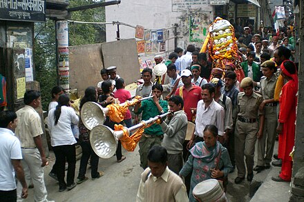 Kullu Dussehra - procession (2011)