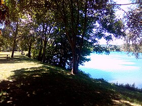 Lac des Vernets de Galaure makalesinin açıklayıcı görüntüsü