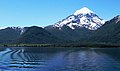 Vista del volcán Lanín, en la frontera con Chile.