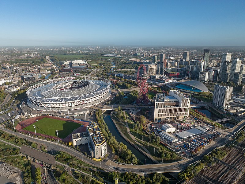 File:London Queen Elizabeth Olympic Park.jpg