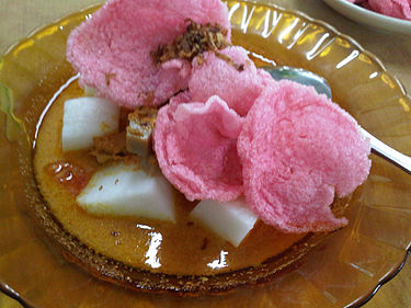 Lontong dekem Lontong sayur.jpg