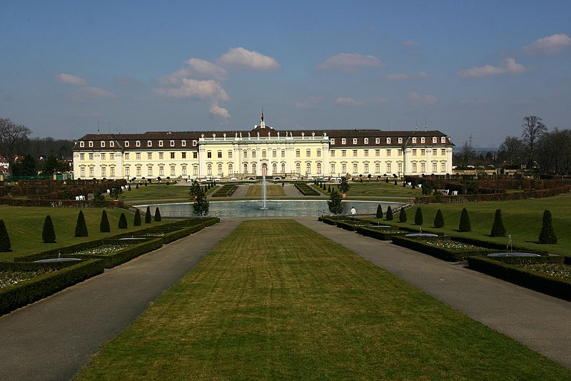 File:Ludwigsburg-Schloss-36-2009-gje.jpg