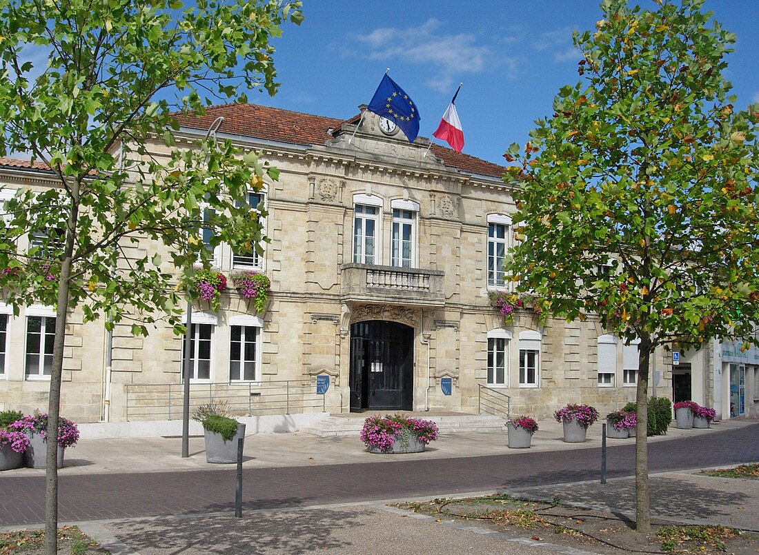 File:Mairie Bouscat.jpg