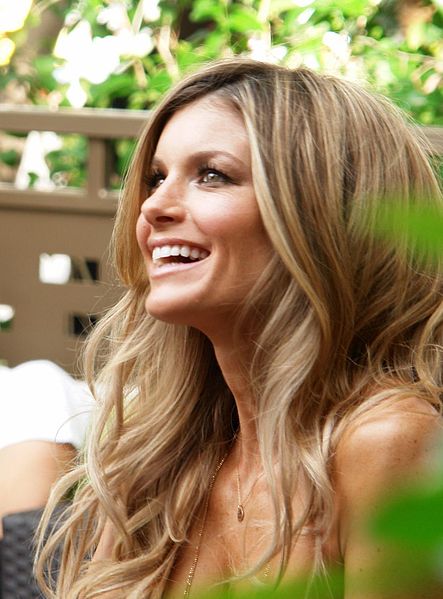 File:Marisa Miller at the Mirage Portrait.JPG