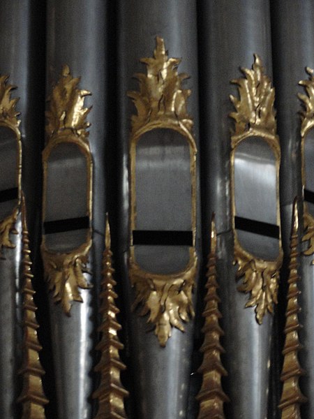 File:Metzler-Orgel Neustift Prospektpfeifen.jpg