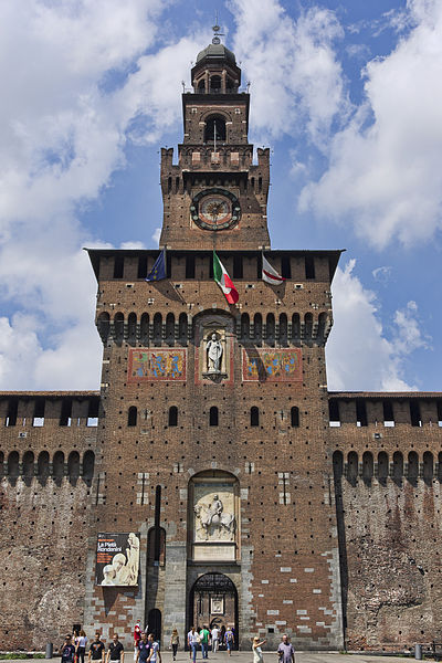 File:Milan - Castello Sforzesco - Entree.jpg