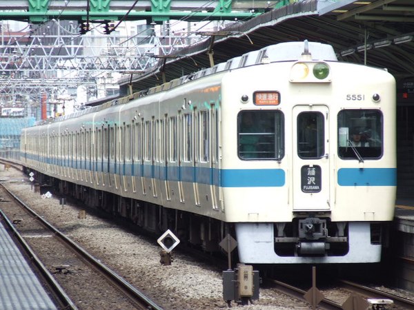 Odakyu 5000 series EMU near Mukōgaoka-Yūen Station