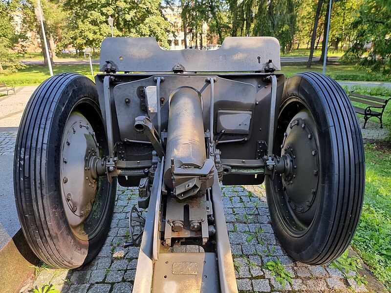 File:Modlin armata 76 mm wz. 1927 06.jpg