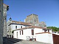 Le village, dominé par son église fortifiée