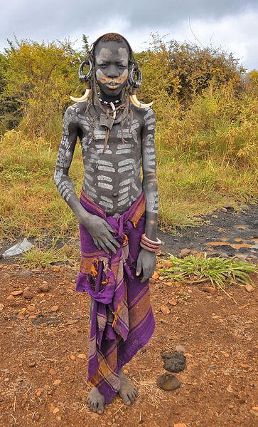 File:Mursi Boy, Ethiopia (10150125004).jpg