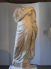 Estátua feminina romana no Museu de Cuenca