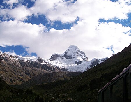 Fail:Nevado Poroquingua.jpg