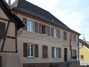 Niederentzen, Mairie-école.jpg