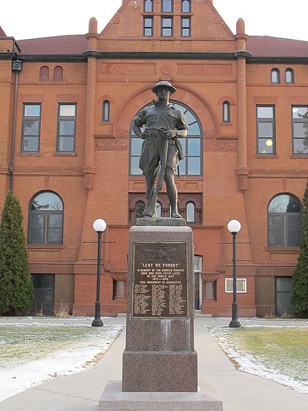 File:Norman County Courthouse Soldiers' Memorial.jpg