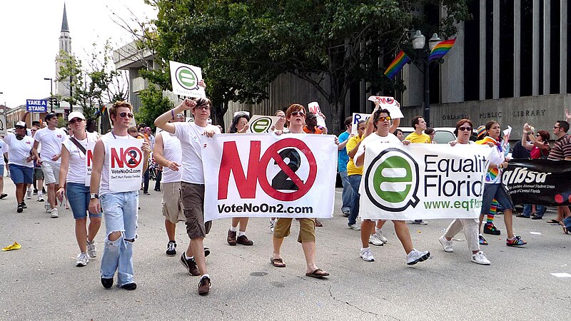 File:Orlando Pride Parade 1 (2937670531).jpg