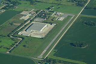 <span class="mw-page-title-main">Osage City Municipal Airport</span> Airport