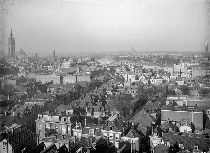 File:Panorama van af de Nieuwe Kerk - 's-Gravenhage - 20084735 - RCE.jpg