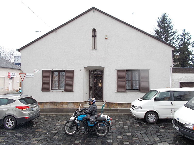 File:Parish house in Nagytétény and MZ motorcycle. - Budapest.JPG