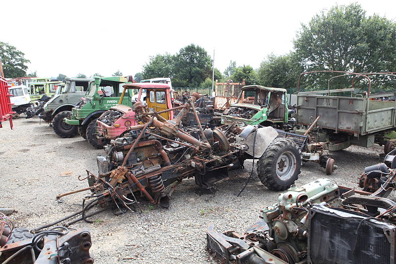 File:Parts Unimog at SAS Lemonnier - Flickr - Joost J. Bakker IJmuiden (1).jpg