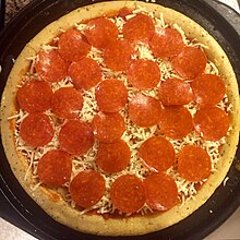 Pepperoni Pizza (29204589095).jpg