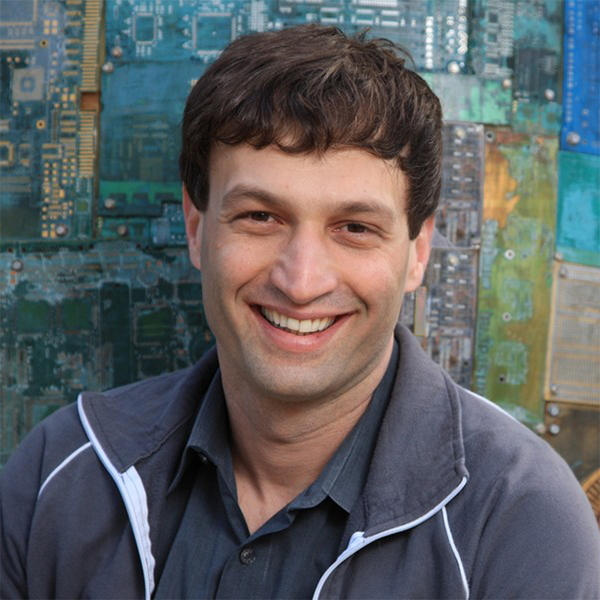 File:Photo of Ron Gutman.png