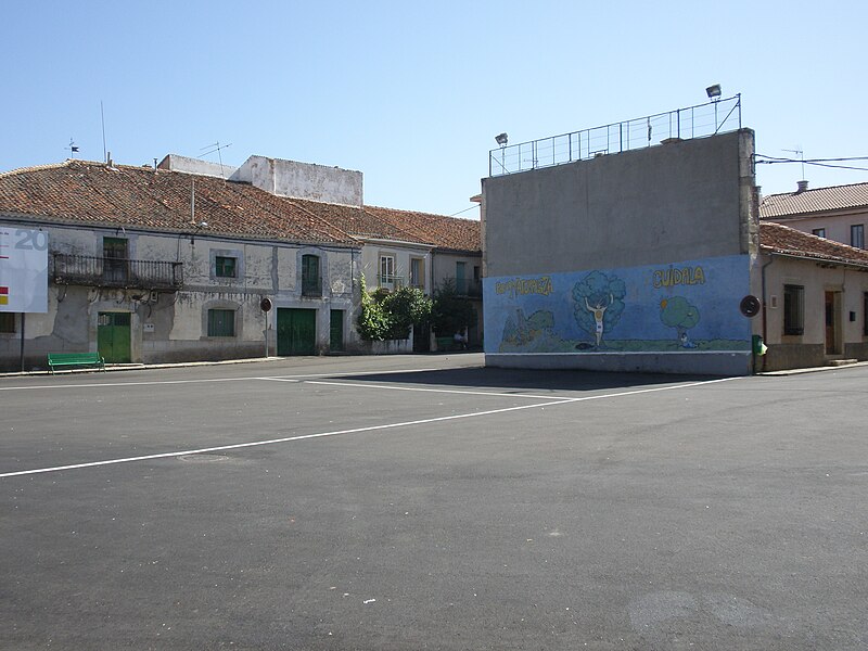 File:Plaza de la Constitución 1.JPG