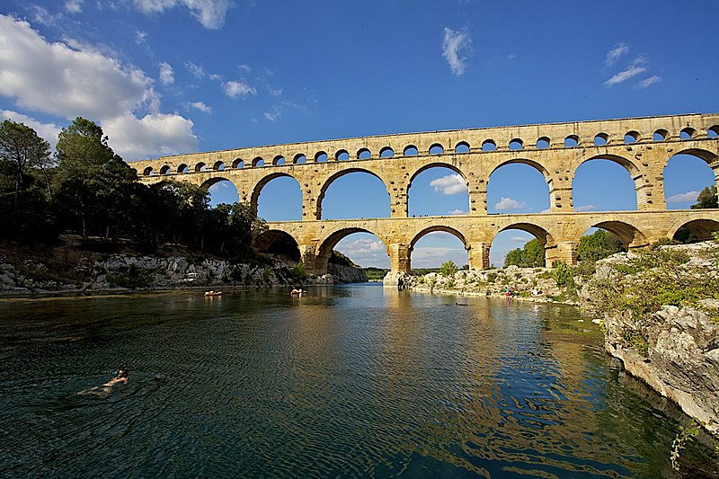 File:Pont du Gard - panoramio - Jan Hazevoet.jpg