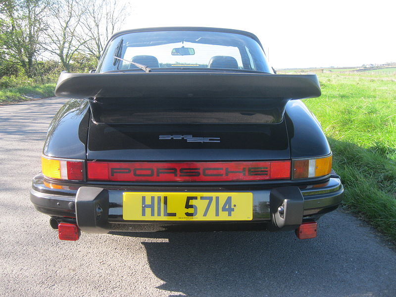 File:Porsche 911SC Targa - 1982 (10363569033).jpg