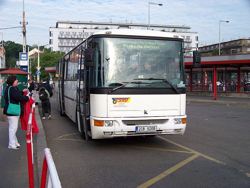 File:Praha, Na Knížecí, Karosa C 954, ČSAD autobusy ČB, 370003.jpg