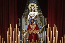 The venerated namesake image in Cordoba crowned by Pope Benedict XVI for Spain, which was decreed a Pontifical coronation in 2 April 2008. Quinario del Senor del Prendimiento en el altar de Maria Auxiliadora.jpg