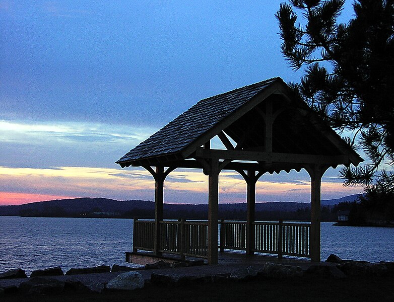 File:Racquette Pond.jpg