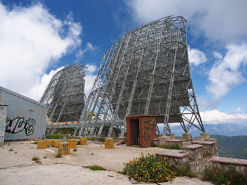 File:Radio Relay Station Former USAF microwave relay station ACE-High system at Lefkada, Greece, photo 1.JPG