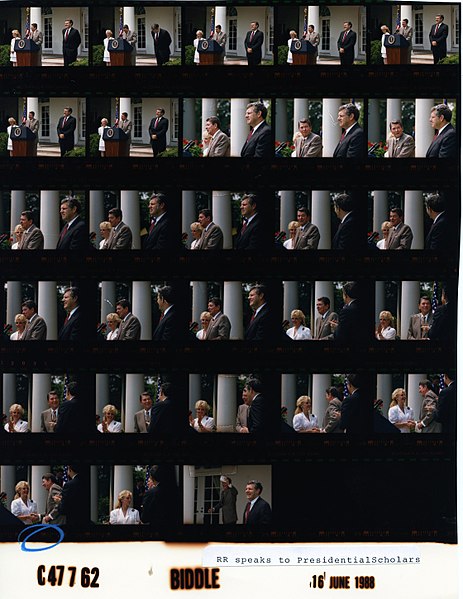 File:Reagan Contact Sheet C47762.jpg