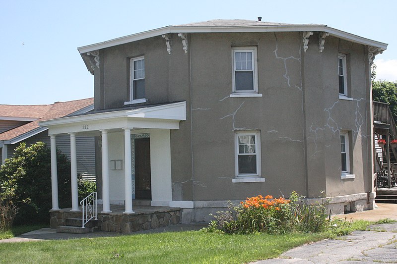 File:Richard Barker Octagon House Worcester MA.jpg