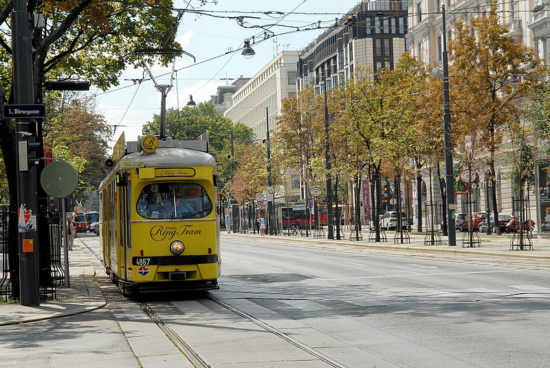 File:Ring Tram.jpg