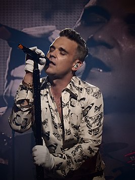 Robbie Williams, Roundhouse, London (Apple Music Festival) (29312031654).jpg
