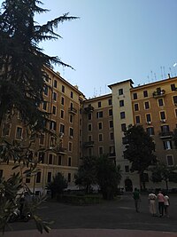 Cortile interno dello stabile di viale delle Milizie 76, il 22 Agosto 2021