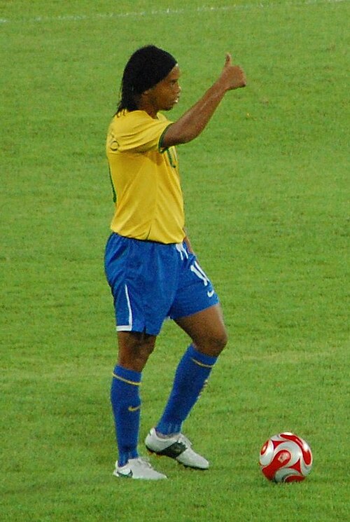 Ronaldinho – pictured with Brazil at the 2008 Summer Olympics – occasionally played as an inverted winger throughout his career.