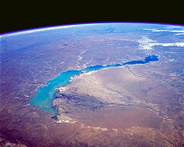 STS039-085-00E Озеро Балхаш, Казахстан апрель 1991.jpg