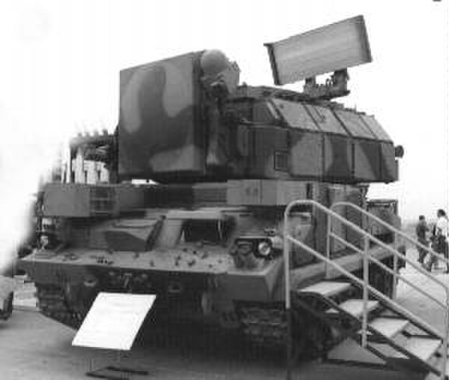 A 9K332 TLAR with tracking radar covered.